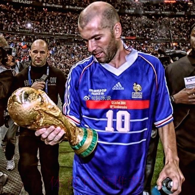 法国足协将齐达内视作欧洲杯后的主帅候选人 法国足协将齐达内视作欧洲杯后的主帅候选人